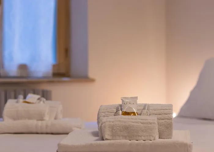 La Casa Del Vicolo 2 Letto, Wi-fi Aria Condizionata * مودينا